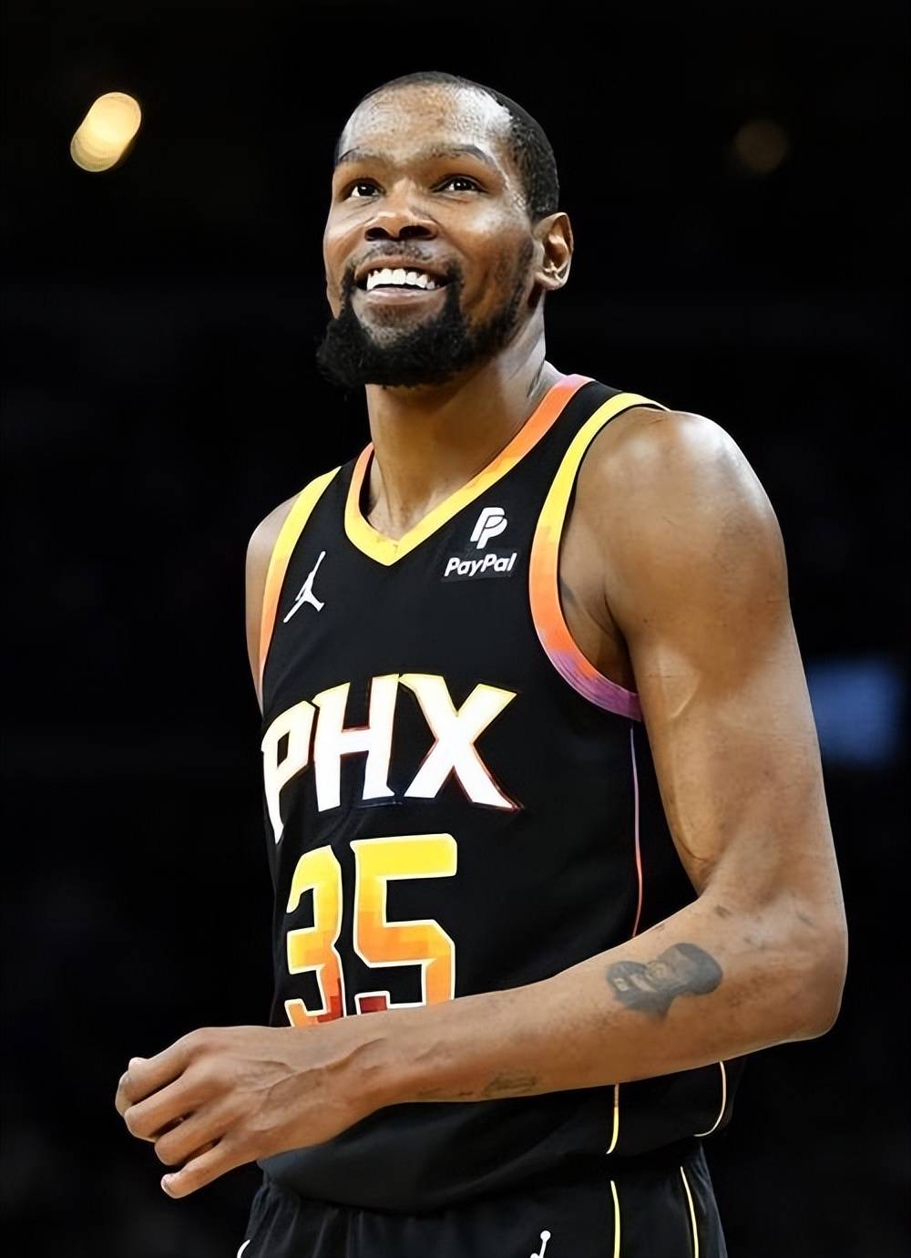 维萨凭借突 维萨凭借突